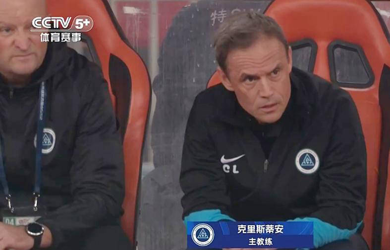 2025世俱杯官网-关于切尔西新帅上任初露锋芒，球队士气大振备战强队的信息